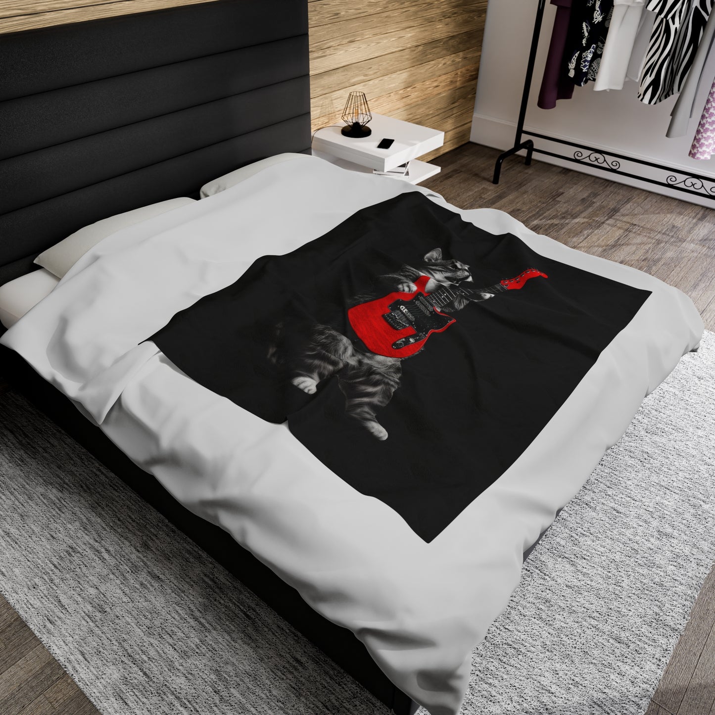 Guitar Gato Velveteen Plush Blanket